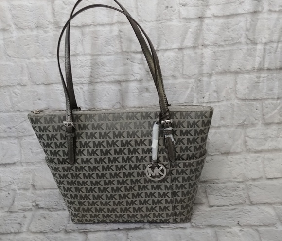 Michael Kors Handbags - Michael Kors Ew Top Zip Jet Set Tote Ice slate new